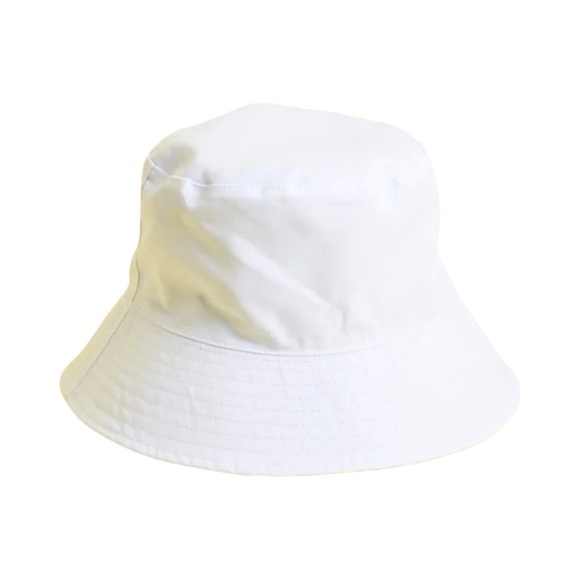 Alice + Olivia Black White Daisy Print Duffel Bag FREE Matching Reversible Hat - Picture 9 of 9